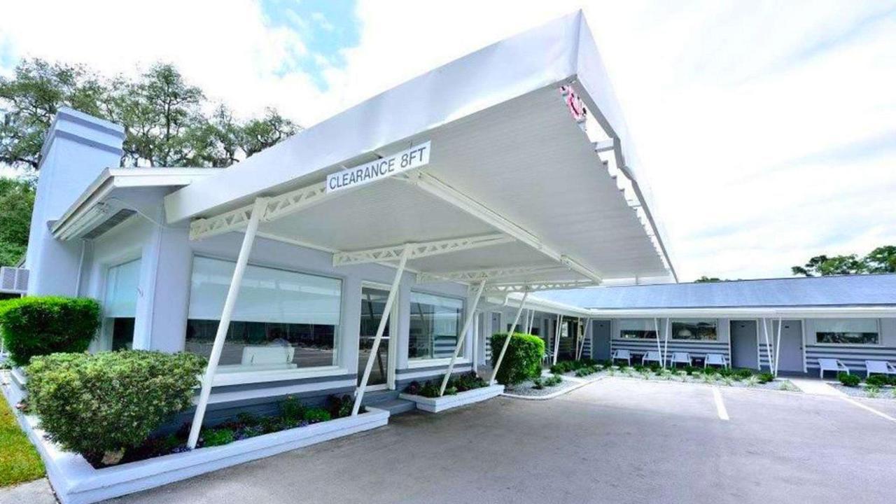 Sun Plaza Motel Silver Springs Exterior photo